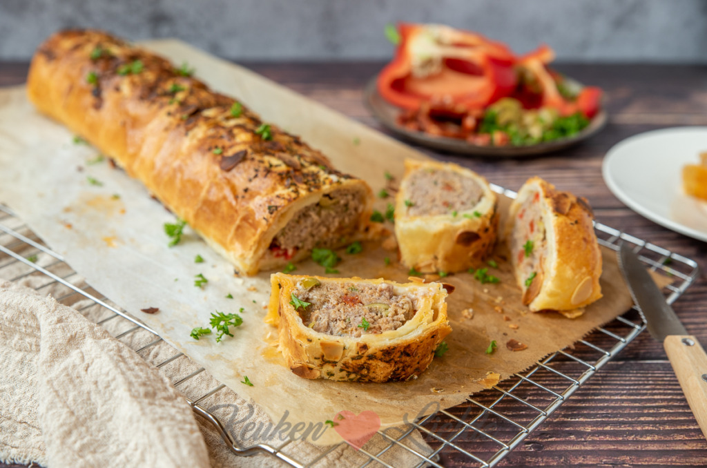 Hartige banketstaaf met gehakt