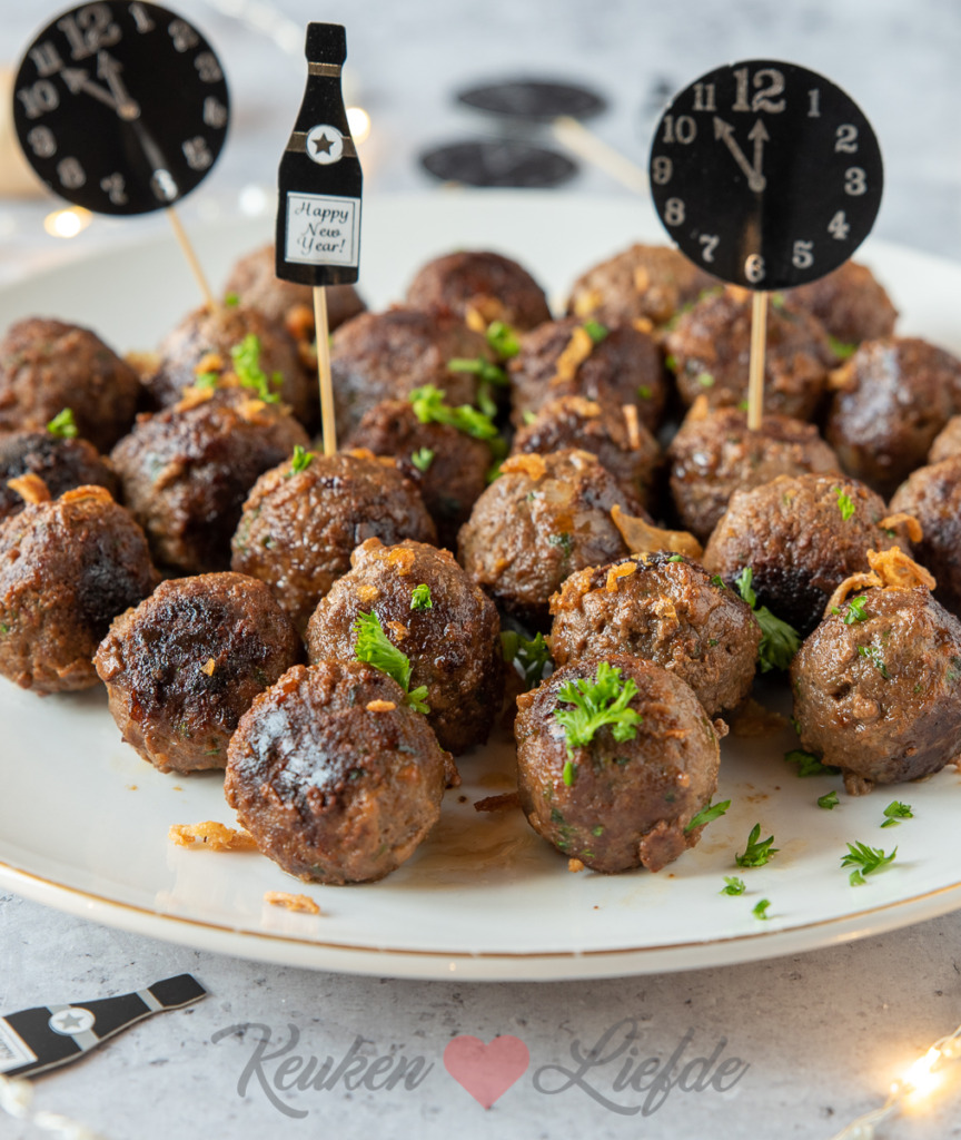 Satéballetjes Satéballetjes