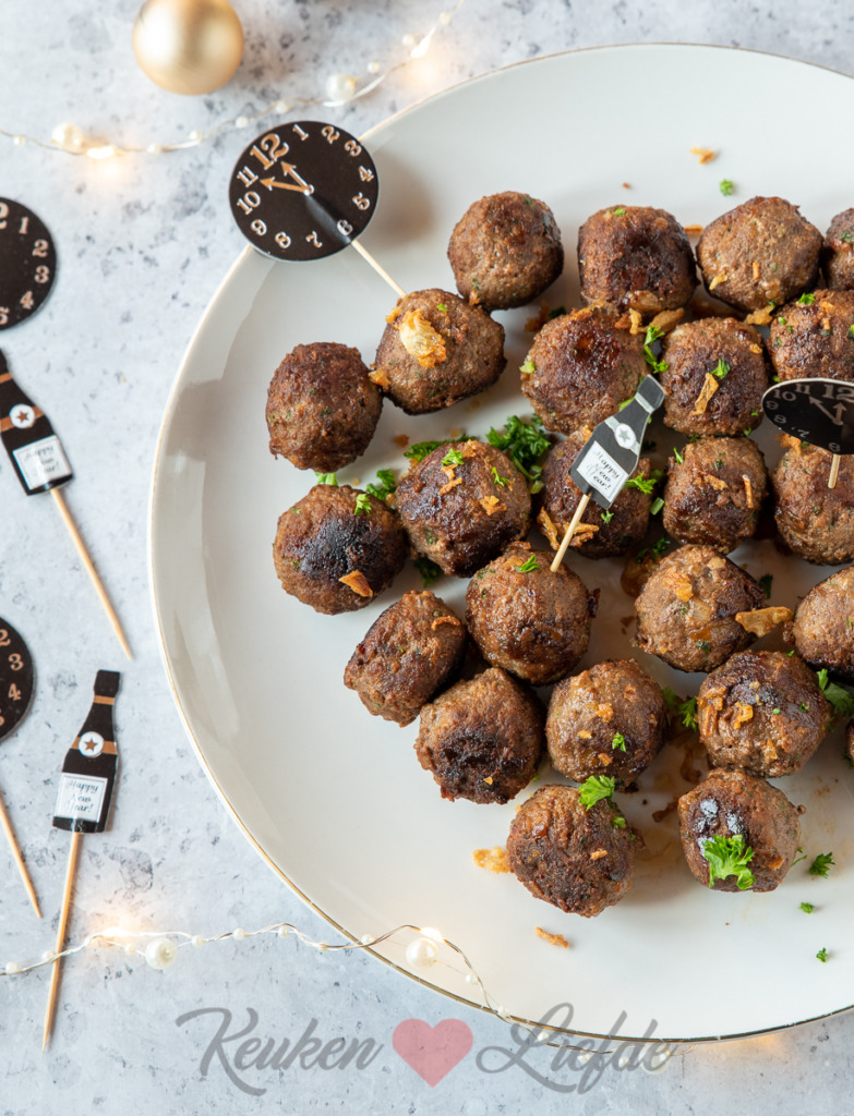 Satéballetjes Satéballetjes