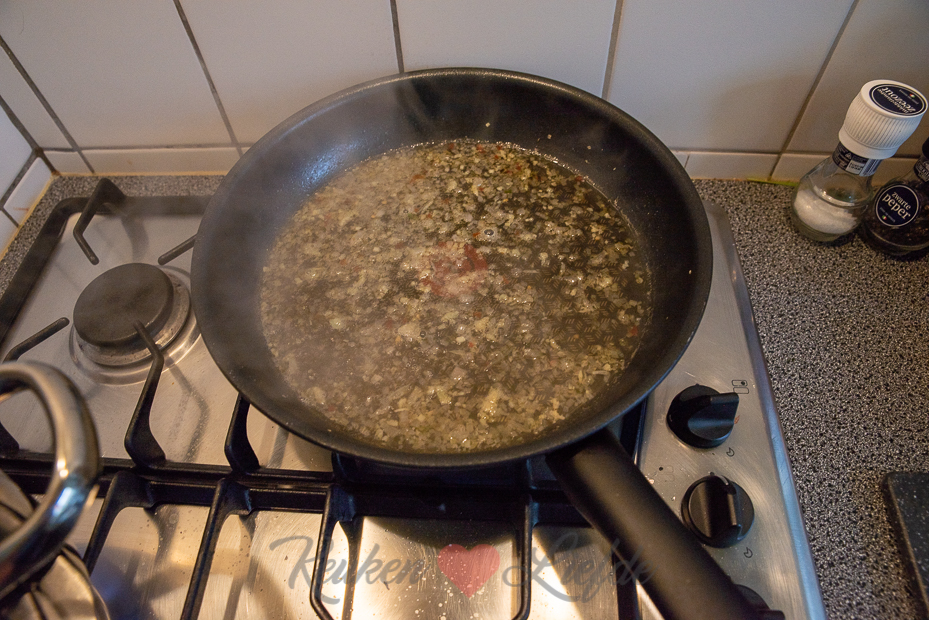 Tagliatelle met roomsaus en gerookte zalm