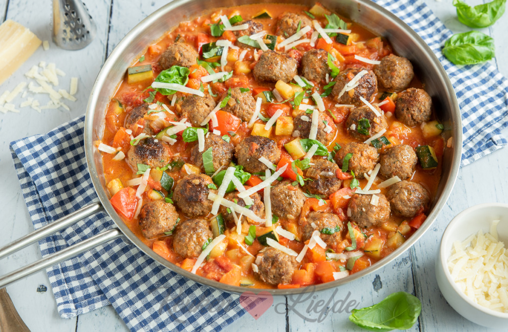 Italiaanse gehaktballetjes in tomatensaus