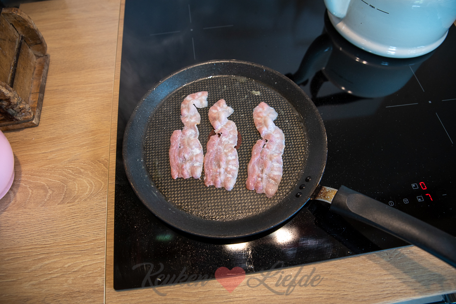 Pannenkoek met spek en kaas Pannenkoek met spek en kaas