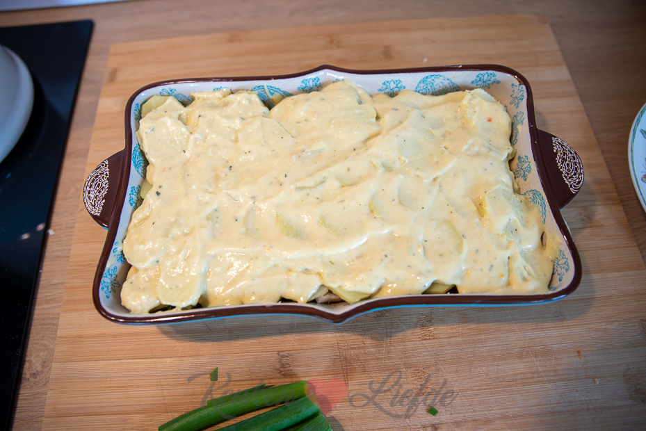 Bloemkoolschotel met vis en kerrieroomsaus Bloemkoolschotel met vis en kerrieroomsaus