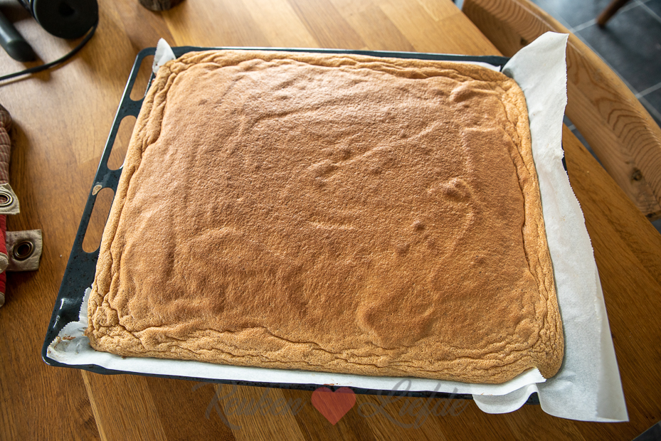 Vanille-aardbeienrol (uit Franse taartjes klein en groot) Vanille-aardbeienrol (uit Franse taartjes klein en groot)