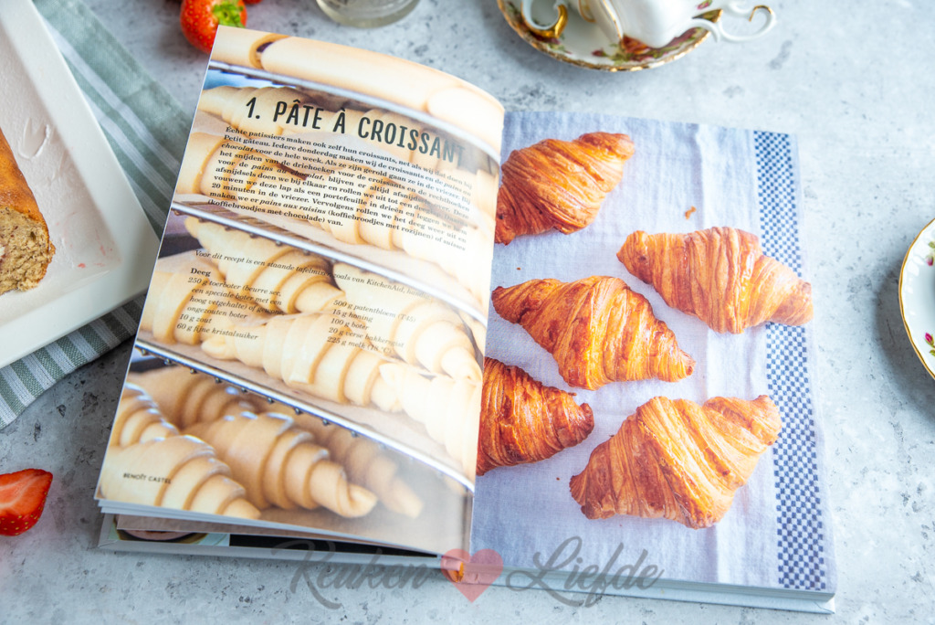 Vanille-aardbeienrol (uit Franse taartjes klein en groot) Vanille-aardbeienrol (uit Franse taartjes klein en groot)