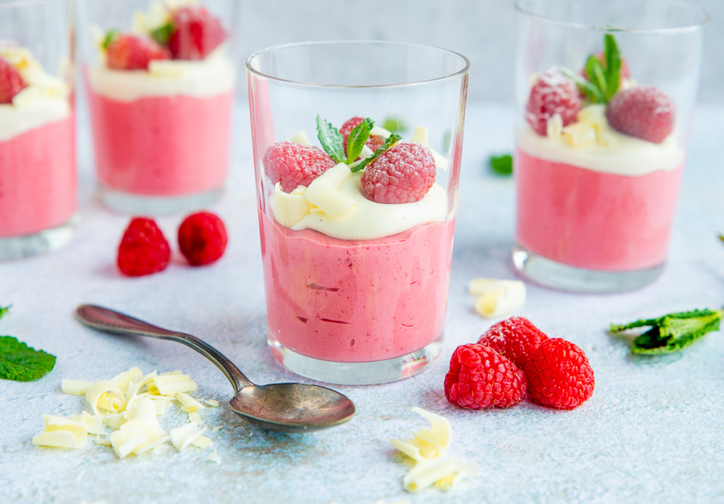 Frambozenmousse toetje