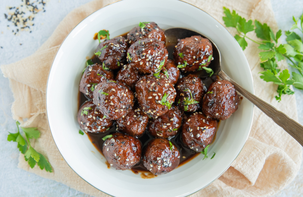 Gehaktballetjes in teriyakisaus Gehaktballetjes in teriyakisaus