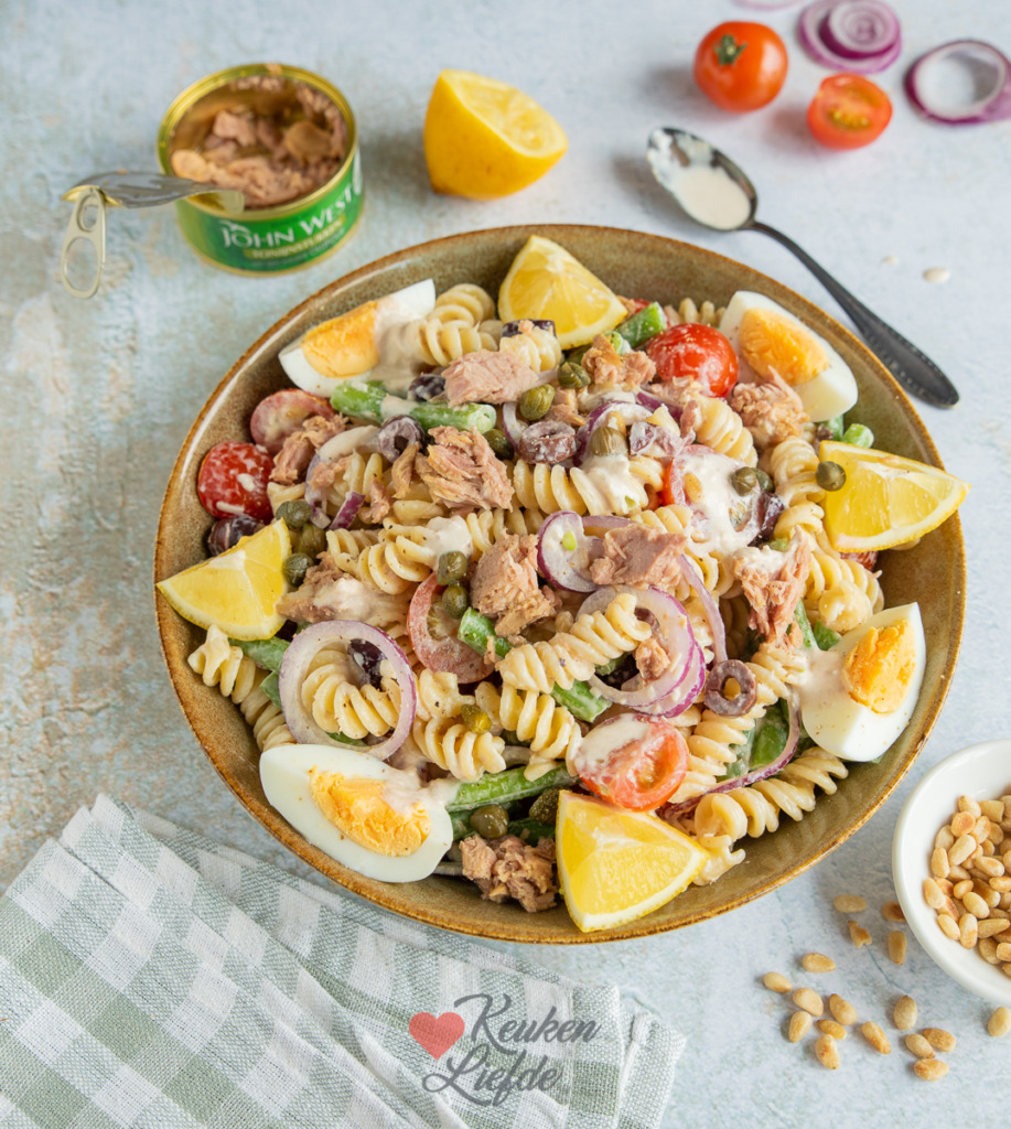 Pastasalade met tonijn en sperziebonen Pastasalade met tonijn en sperziebonen