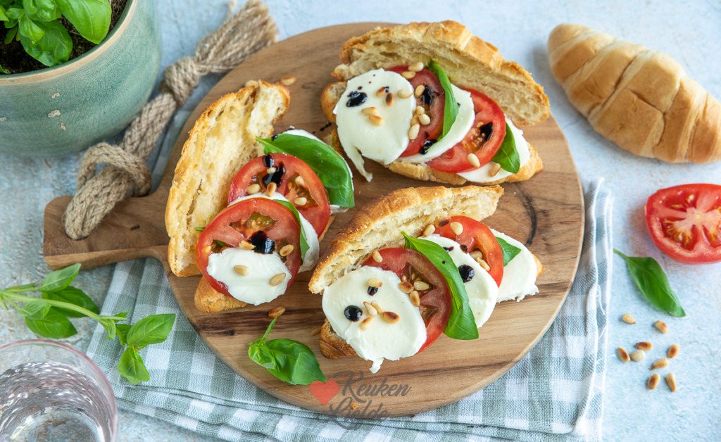 Caprese croissants