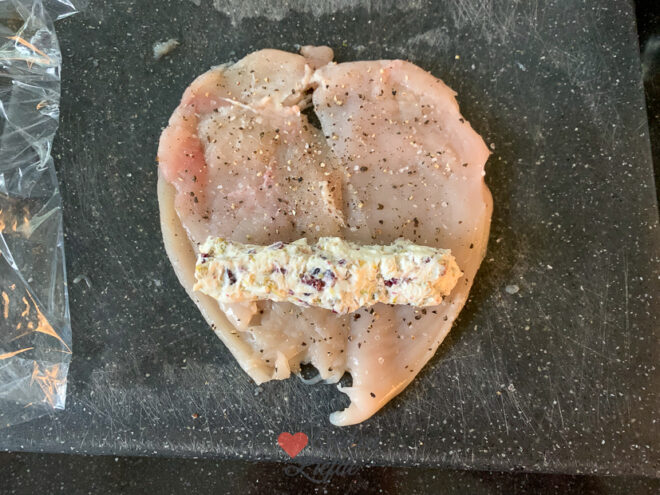 Gevulde kiprollade met cranberry en pistache