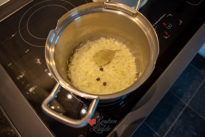 Zuurkool met spek en casselerib