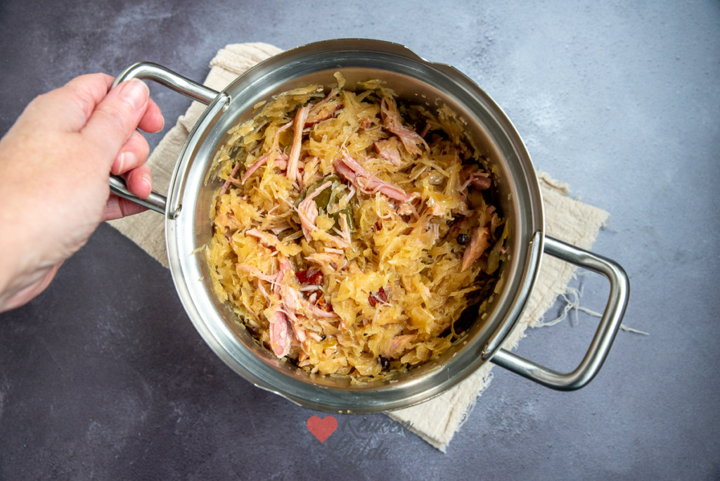 Zuurkool met spek en casselerib