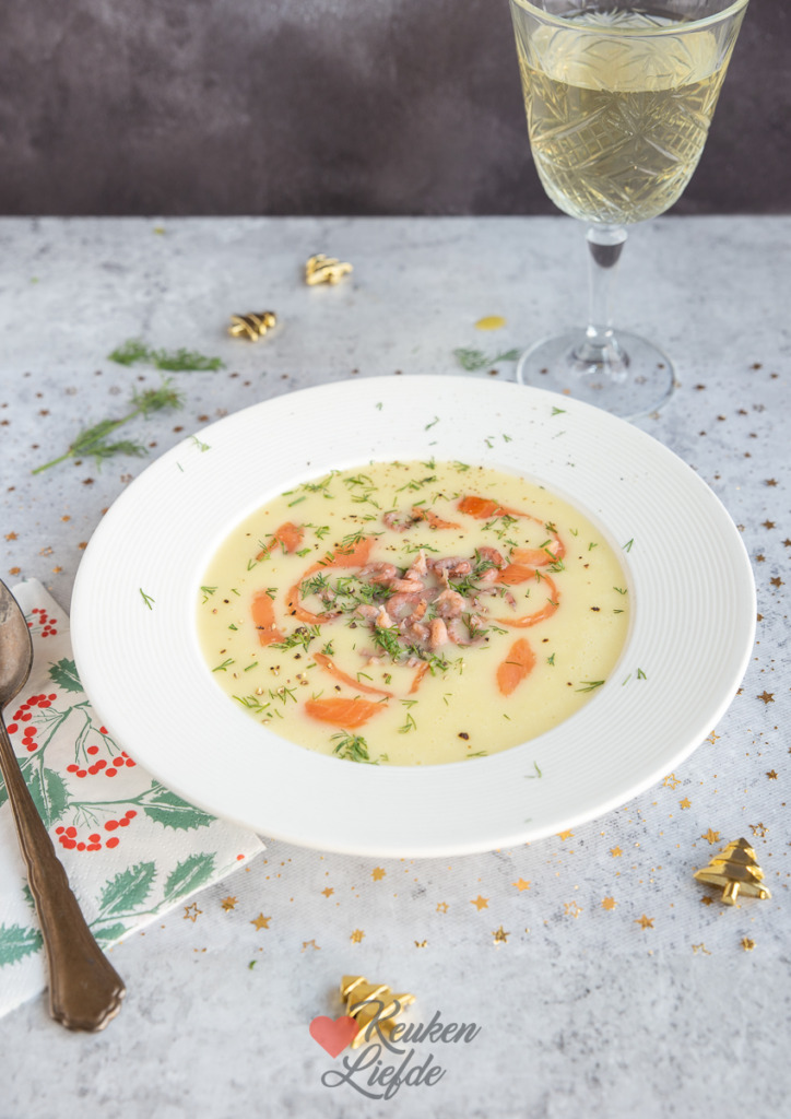 Aardappelsoep met zalm en Hollandse garnalen