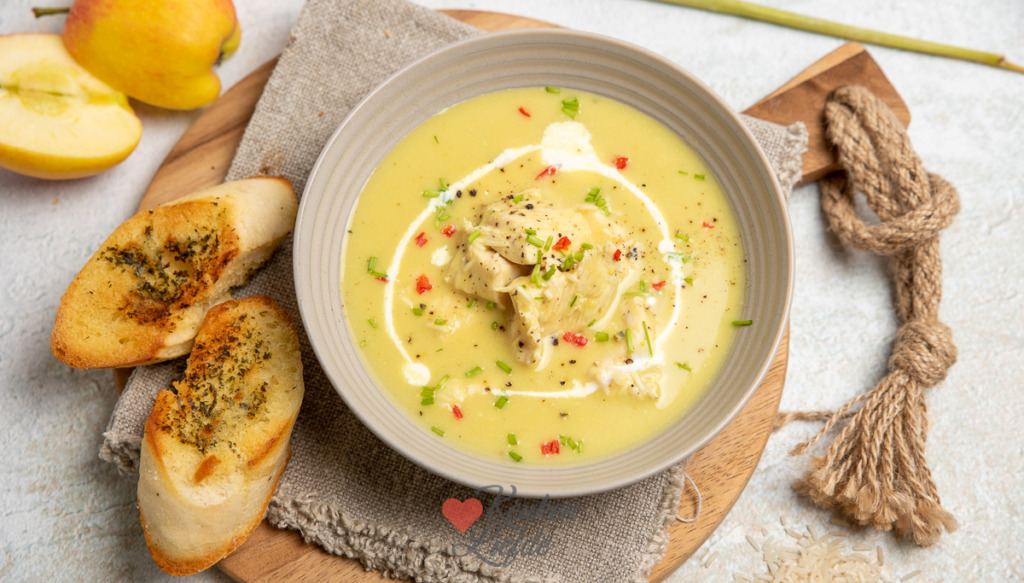 Kerriesoep met kip en rijst