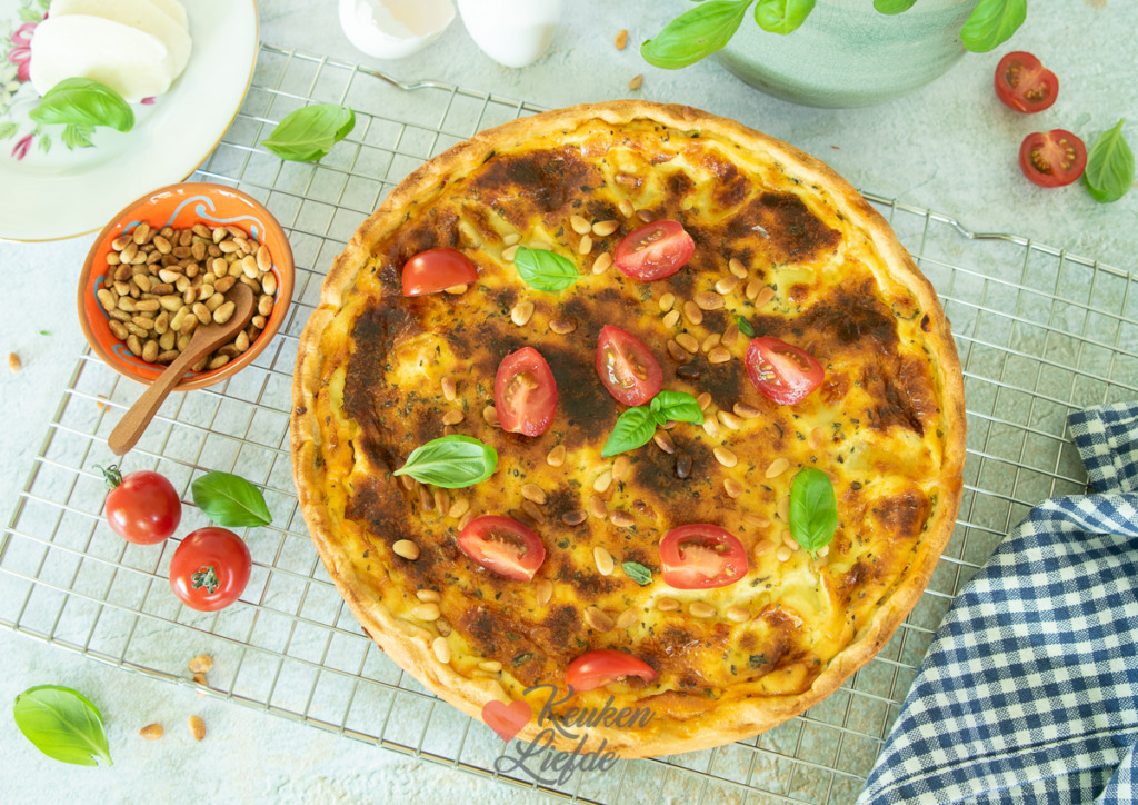 Italiaanse groente quiche met mozzarella