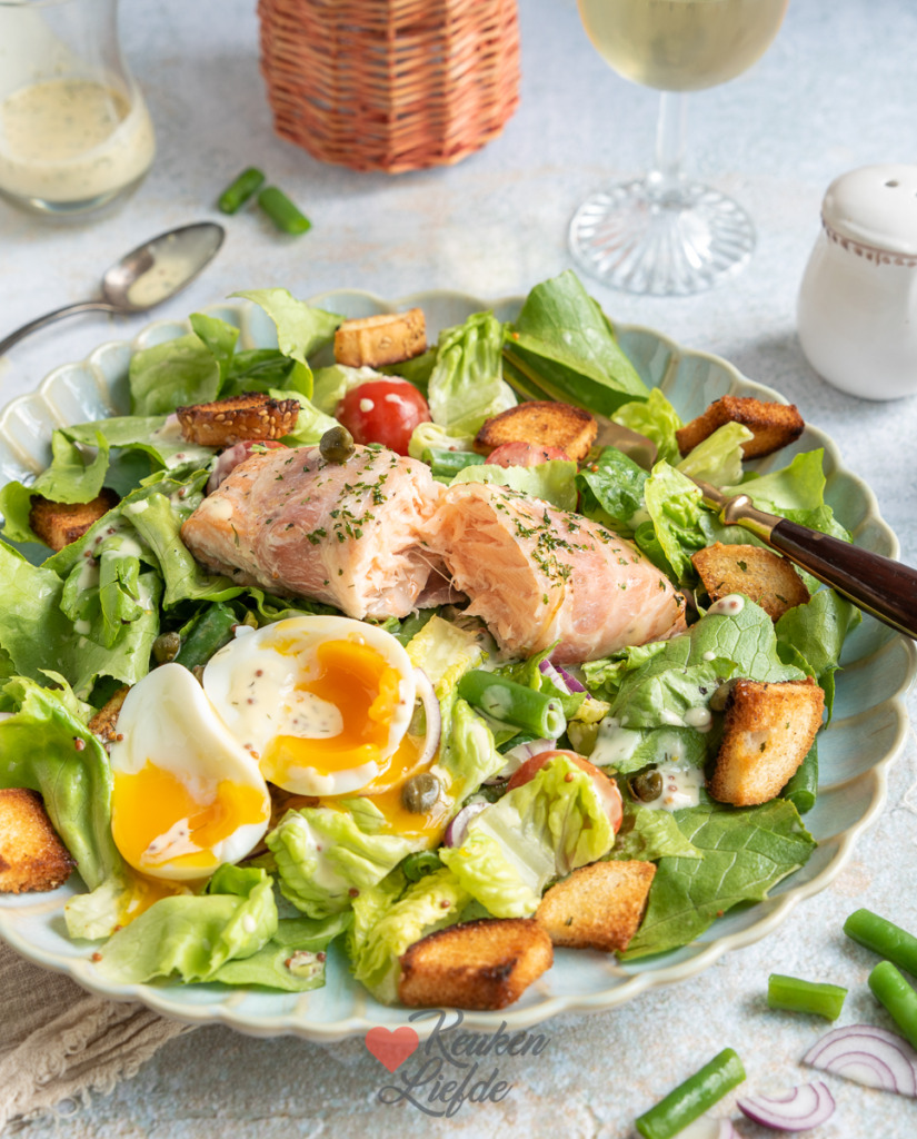 Maaltijdsalade met zalm en sperziebonen Maaltijdsalade met zalm en sperziebonen