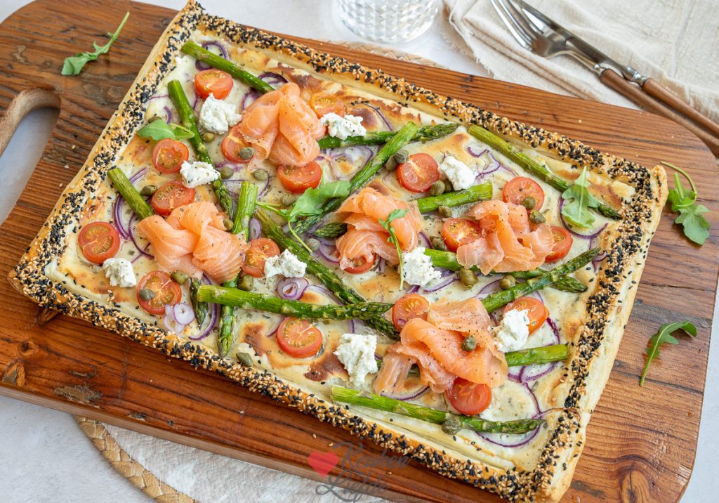 Plaattaart met zalm en Boursin