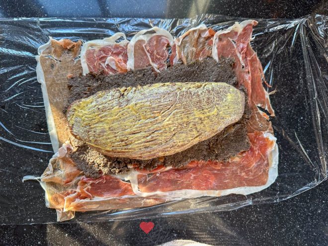 Vlees in parmaham en duxelles rollen