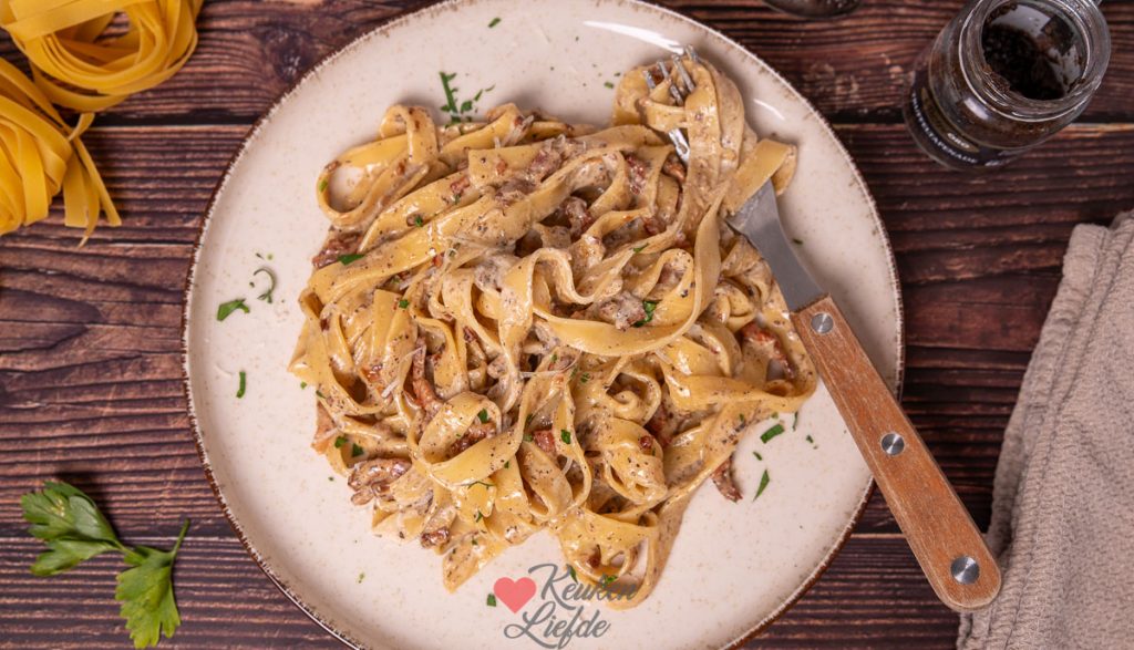 Truffelpasta met spekjes